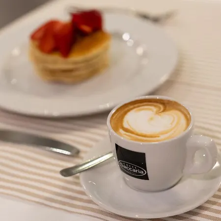 Cristal Palace Szálloda