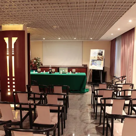 Cristal Palace Szálloda 4*