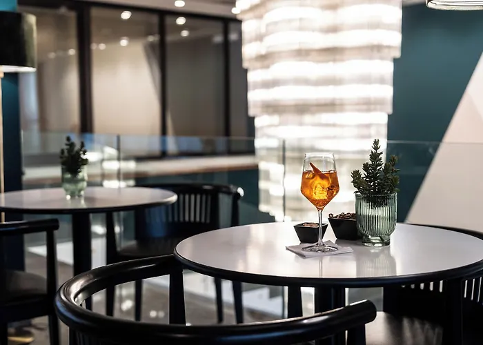 Cristal Palace Andria