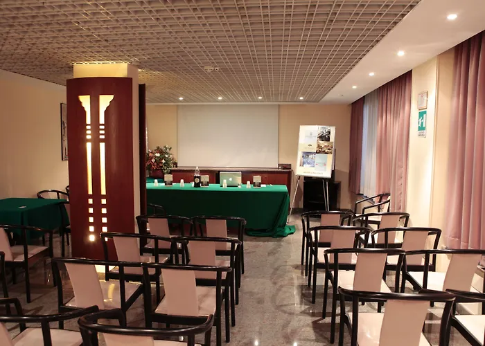 Cristal Palace Hotel 4*