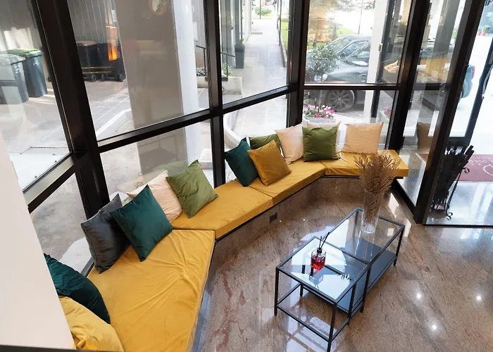 Cristal Palace Andria